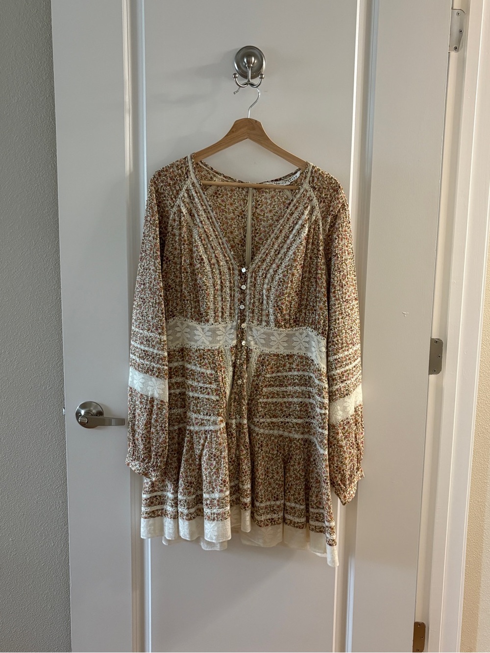 Veronica Beard Floral Tiered Tunic Dress — Cream & Pink